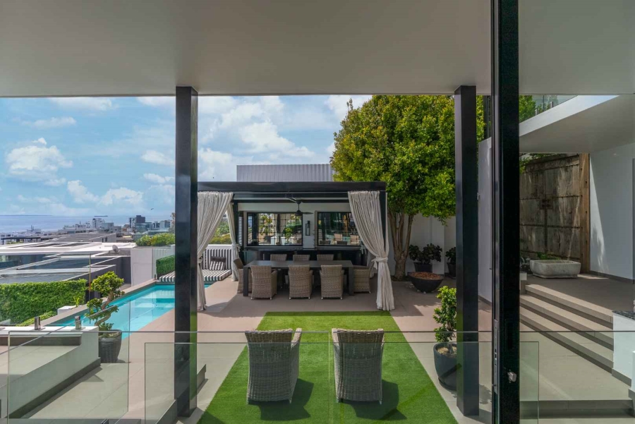 To Let 3 Bedroom Property for Rent in Bantry Bay Western Cape